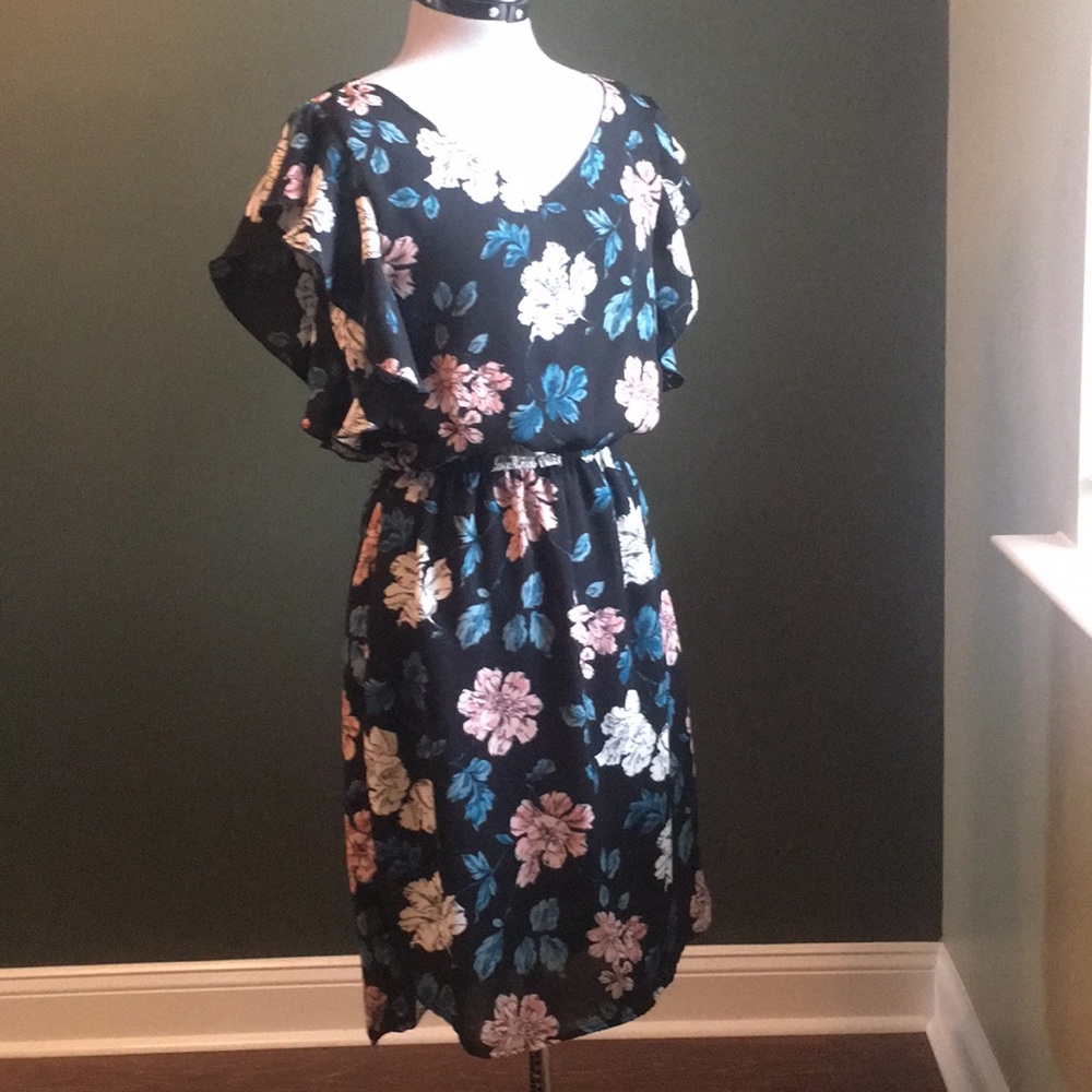 EUC Sz S Floral print dress